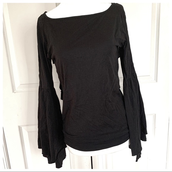 Skin Ruffled Back Blouse - Picture 2 of 5